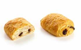 5001591 PAIN AU CHOCOLAT AU BEURRE ROYAL 75 g 2 x 35 PCS C/S 56 C/S PAL DEFROST 22 C 30 BAKING 170 C 17-19 READY TO BAKE Chocolate roll from laminated yeast dough made with butter and two bars of