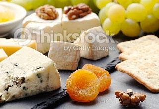 RECEPTIONS Reception Platters and Dips Classic Sliced Cheese Tray $41.99 serves 12 Classic Sliced Cheese Tray with Swiss, Cheddar and Pepper Jack Cheeses, Pita Chips and Crostini (290 cal/2.75 oz.