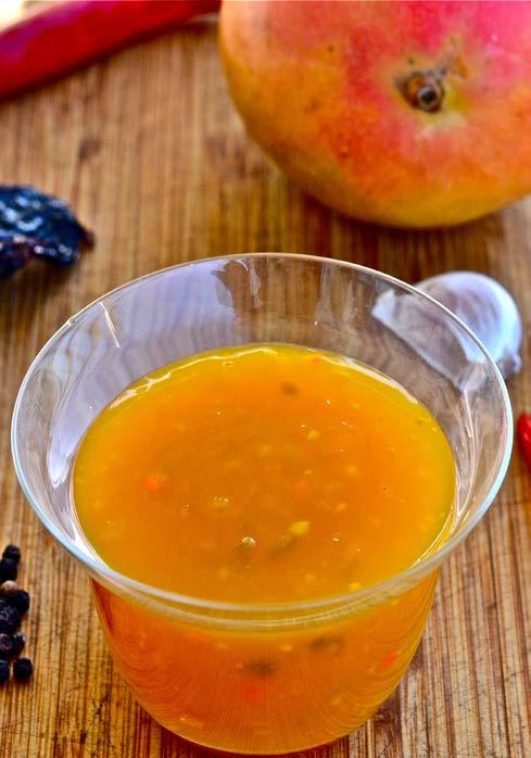 Vegme mango & chili sauce Chilled product - no preservatives Fresh mangos together with selected chilli. Enjoy with Vegme soy protein in salads and to vegetables.