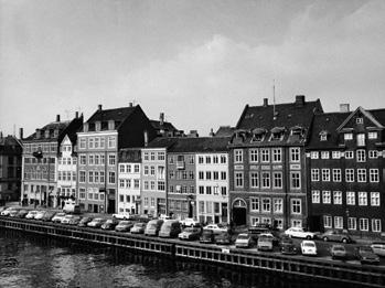 1944 Peter Bodum starts a new company in Copenhagen, Denmark following
