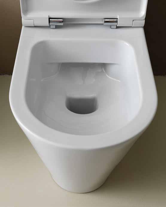 La parte interna del WC è perfettamente pulita, grazie all eliminazione della brida, ciò permette agli utilizzatori un risparmio di tempo nella pulizia e grazie allo scarico controllato anche un