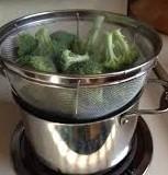Our Favorite Ways to Prepare Broccoli Why do we love broccoli? You can cook it many different ways and it goes great with a variety of dishes we already love.
