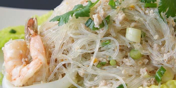 90 Yum Woon Sen Thai glass noodle, lean ground pork, shrimp,