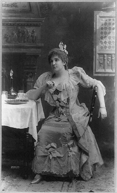 Nellie Melba ate at Escoffier s restaurants while performing in London.