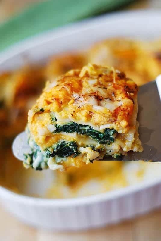 BUTTERNUT SQUASH AND SPINACH LASAGNA Butternut Squash Filling: 2 cups butternut squash puree (about half of squash) 1 cup ricotta cheese 1/2 cup milk or more, if needed 1/4 teaspoon salt plus 1/8