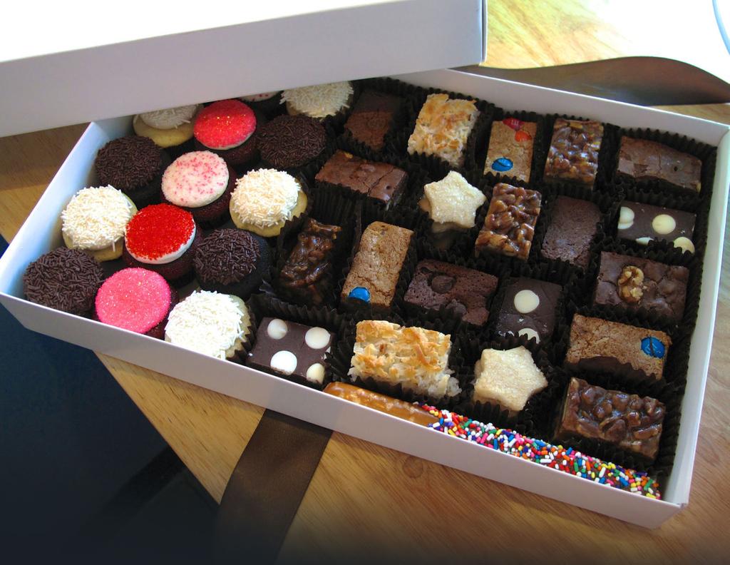 Large Big Sugar Box - $50 Big Sugar Box Large $50, Small $25 Our large-size signature gift box is perfect for a small office, Family or an individual.