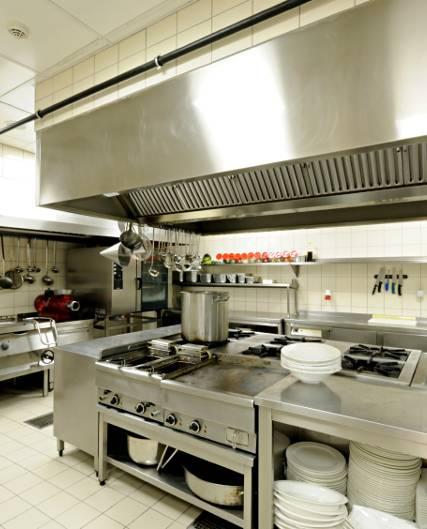 CASE STUDY: Repair of the water heater and air-conditioner cooler Grand Center Zagreb Air conditioning chamber of the PEOPLES restaurant The kitchen remains without suction and the gas flow is