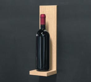 perni per 2 bottiglie. Magnetic L-shaped shelf with supporting pins for 2 bottles. 30 x 30 P. 15 cm. 5 Kg Dimensions: 30 x 30 Depth 15 cm.