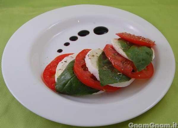 Nutritional information per serving (77,5 g) Proteins: 8,65 g (buffalo caprese 9,65