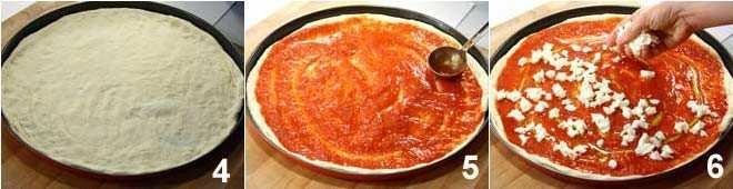 of 30 cm Put the dough in a baking tray previously greased with oil Put the tomato purée and the cubes of