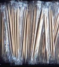 1 84 Toothpicks, Wood, 67/2mm, 250 pcs.