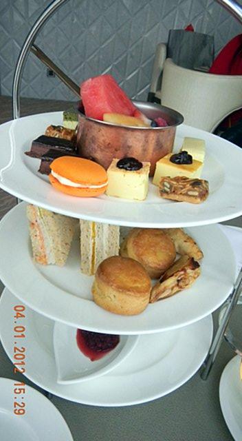 438.00 56.15 AVA High Tea for Two in Chinese AVA 下午茶 41.