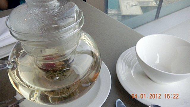 0 0 Sun, Apr 1, 2012 15:30 66 Lily Basket Blooming Tea in Chinese 百合花茶 Part of AVA High Tea Set.