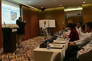Council News: Corn Harvest And DDGS Roadshow Garners Record Attendance In Southeast Asia More than 350 people attended a recent roadshow in Southeast Asia highlighting new-crop U.S. corn and U.S. distiller s dried grains with solubles (DDGS) and offering a sneak-peak at information from the U.