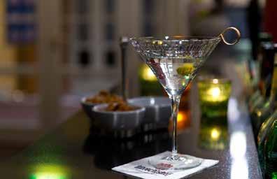 Drinks Aperitif Lillet blanc 4 cl 6.00 Pimm s No1 4 cl 6.00 Martini Bianco 5 cl 7.00 Martini Extra 5 cl 7.00 Martini Rosso 5 cl 7.00 Campari 4 cl 6.00 Campari Orange / Soda 8.00 Sherry 5 cl 6.