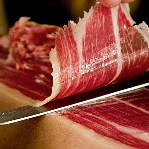 It is important to remark that Salamanca offers the best cured ham (Jamón Serrano) as well as a number of products, typical dishes and local high
