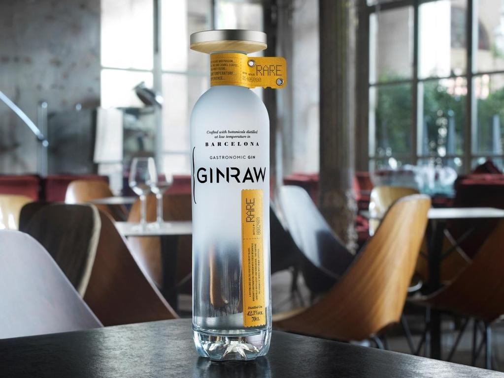 GINRAW, from Barcelona to the world The first gastronomic gin, created in Barcelona, is opening up markets in Europe, America and Asia-Oceania A chef, a mixologist, a sommelier and a maître parfumeur.