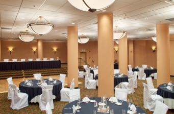 We are proud to offer a unique setting with excellent cuisine, sophisticated style, and gracious