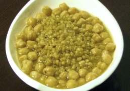 Sweet Soup: 1 cup white peas, 1 cup wheat, 1 medium onion, 4 tablespoons sugar (as desired), 2 tablespoons vinegar, salt, pepper, and turmeric as necessary. Soak the peas for 2 hours.