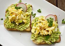 Day 1 LUNCH Easy Avocado & Egg Salad TOTAL CARBS: 13.7 g FIBER: 7.6 g NET CARBS: 6.1 g PROTEIN: 17 g FAT: 36.