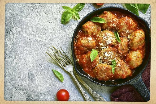 Turkey Meatballs in Homemade Tomato Sauce With the dark evenings closing in, this meatball dish is a real winter warmer. Easy to prepare and cook, it freezes well and is ideal for the mid-term break.