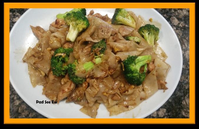 25 Choice of pork, beef, or chicken stir fried with broccoli, carrot, mushroom in oyster sauce Pepper Onion 9.25 Choice of pork, beef, chicken sautéed with onion, bell pepper Ginger Onion Mushroom 8.