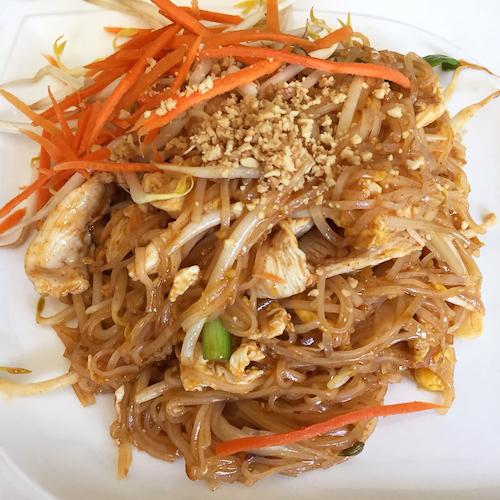 NOODLE & FRIED RICE ENTRÉES Pad Thai: Rice Noodle, Eggs, Scallions, Turnips, Bean Sprouts & minced Peanuts. Choice of: Chicken, Pork, Vegetable, Tofu: $9.95 Beef, Shrimp: $10.