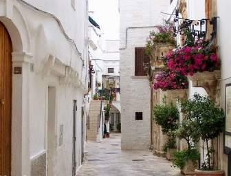 .crafting wonderful tours of Italy Puglia Food and Wine Itinerary Day 1 Buongiorno Puglia! You will be picked up in Bari from your arrival point.