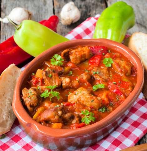 Mexican goulash Mexican goulash solo FVZA-11482 Ingredients: spice (sweet paprika, oregano, caraway, marjoram), dried vegetable (paprika flakes, garlic), flavour, yeast extract, spice extract/s,