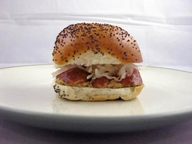 Bratwurst Sliders SERVES 4-6 1 package Jack s Gourmet cured bratwurst sausage, sliced 1/4 thick on the bias 12 slider buns (4 burger buns can be substituted instead) 1/2 cup sauerkraut 1 Tb.