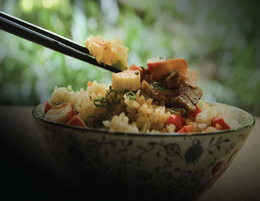 Teppanyaki Selection Teppanyaki Fried Rice 鉄板焼飯にんにく Garlic 14 和牛 Wagyu 鶏肉 (Australian Wagyu Beef) with