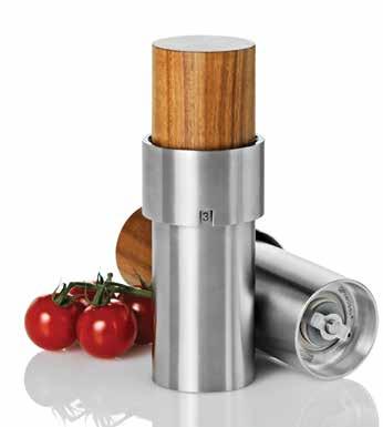 Includes no spill sealing caps for both ends when not in use Limited Lifetime Warranty on grinding mechanism Stainless steel and acacian wood design