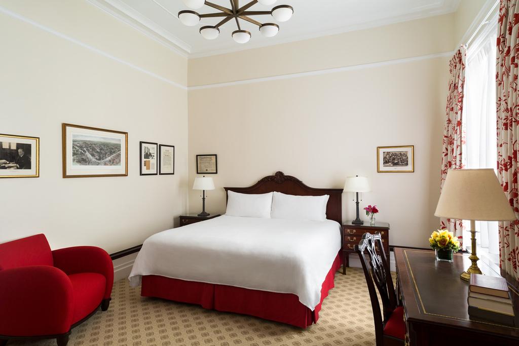 With seasonal rates and all the amenities expected of quality accommodations, the Harvard Club of New York City is your home away from home.