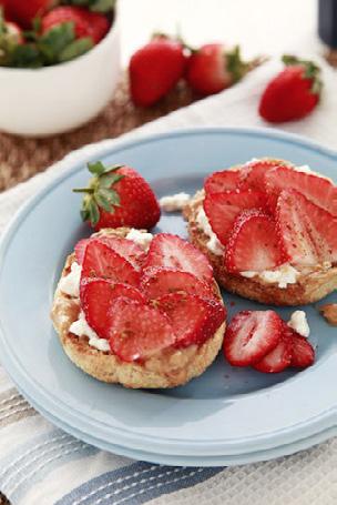 BREAKFAST Cottage Cheese, Strawberry & Cinnamon Breakfast Muffin Something a little different and delicious for breakfast.