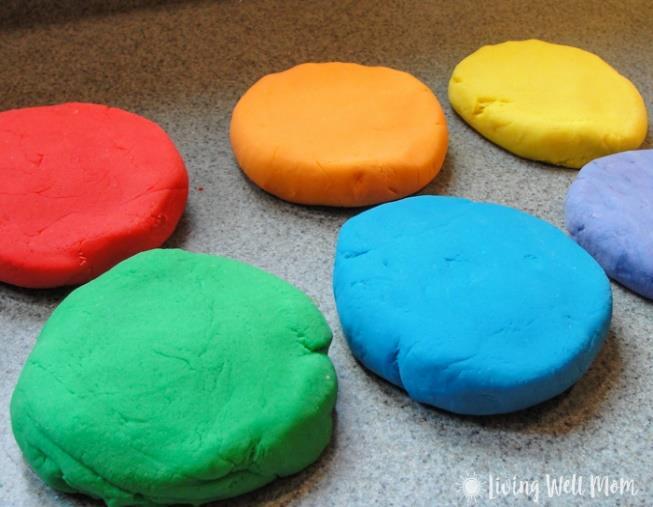 CRAFTS FOR 2019 1 Cup Flour 1 Cup Water Food Coloring 1/3 Cup Salt 1Tbsp Vegetable Oil 2 Tsp Cream of Tartar In a 2-quart saucepan, add 1 cup of flour, 2 teaspoons of cream of tarter, and 1/3 cup of