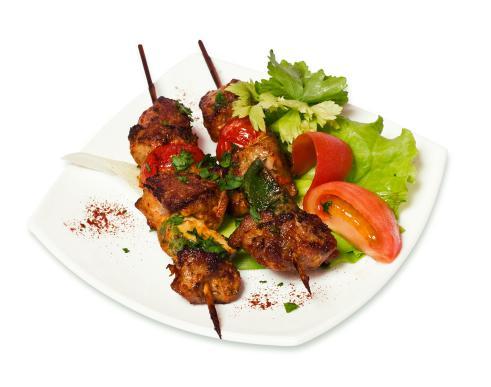 Chicken Skewers SERVES 5 12 tbsp tamari sauce 4 tsp minced garlic 750grams chicken breast cut into 1-inch or larger pieces 4 peppers of your choice {red, orange, yellow, or green}, cut into 1-inch or