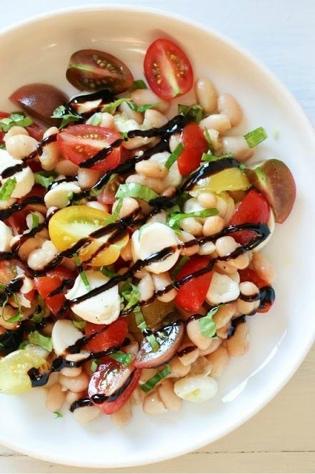 Lunch: Option 1: White Bean Caprese Salad Serves: 4 Serving Size: 1 cup 1 (15- oz) can Great Northern (or White Kidney) beans, drained and rinsed 2 cups quartered cherry tomatoes 2 1/2 oz fresh