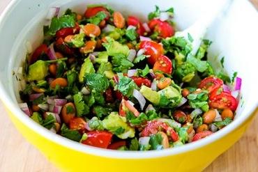Pinto Bean Salad with Avocado, Tomatoes, Red Onion, and Cilantro 1 can (15 oz.