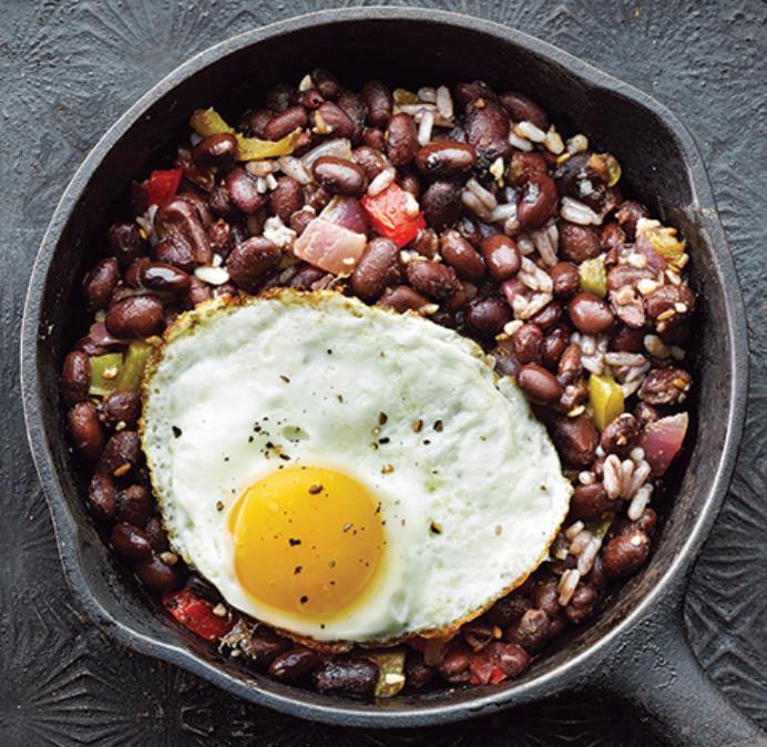 BEANS IN CUBA Cuban Rice & Beans Con Huevos A common dish in Cuba, Moros y Cristianos can be served anytime of the day.