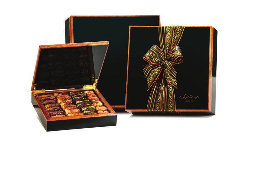 MAPLE WOOD BOXES Elegant maple wooden boxes finished with rich colours SMALL MEDIUM LARGE CONTENTS P23613266 P23613265 P23613264 ASSORTED DATES 410g
