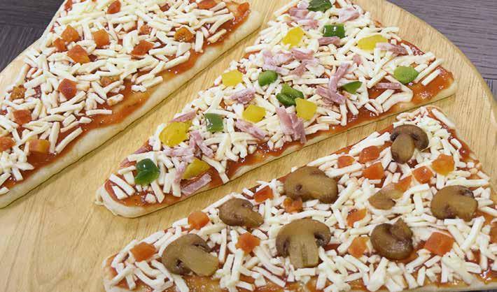 Slices of Pizza Product avaible on vegetable base. Practical, fast and... unbelievably good! You serve in the cardboard where you cook it!!! without soiling!