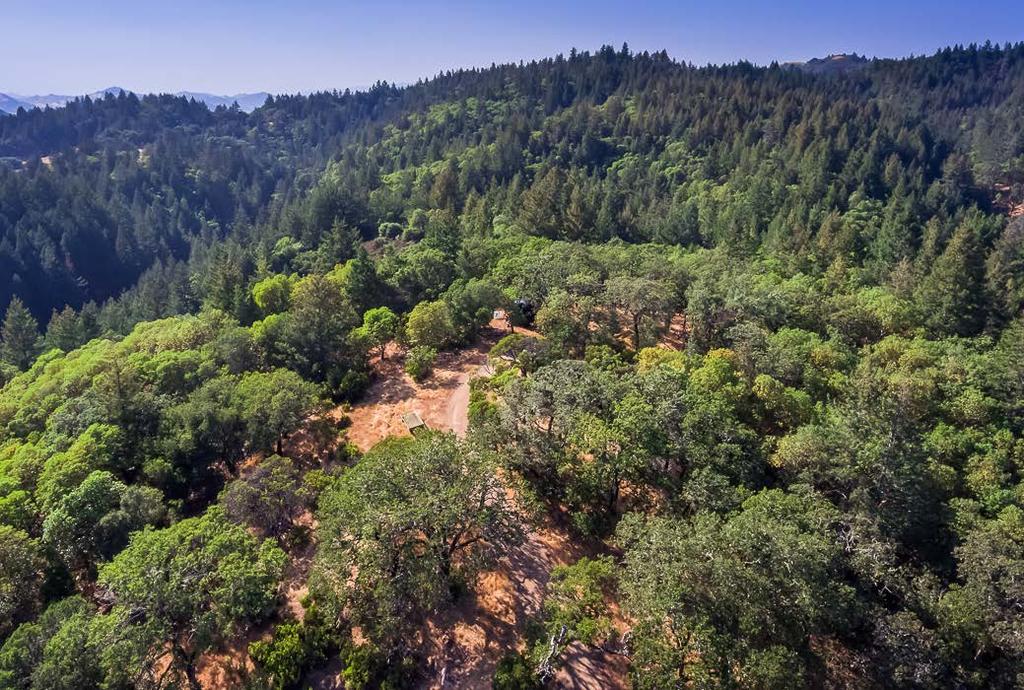 PROPERTY HIGHLIGHTS > Located in the prestigious Alexander Valley, the largest and most fully planted wine region in Sonoma County > 10,000 Gallons of water storage located directly on property >