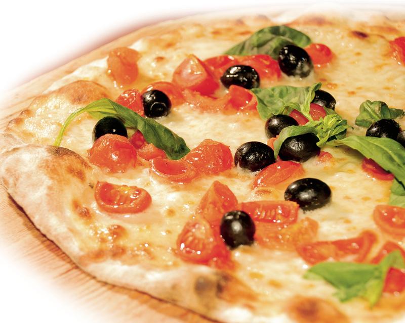 La Ricetta Pizza Cecilia Pizza Ingredients: Mozzarella of bufala Little