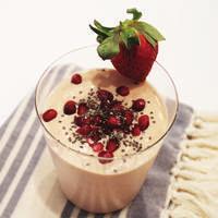 SNACKS, SMOOTHIES & JUICES POMEGRANTE BLISS SMOOTHIE YIELDS: 18 SERVINGS 3/4 cup Almond Milk 1 teaspoon Grapeseed Oil 3 tablespoons Pomegrante Juice 1/3 cup Frozen Strawberries 1/3 cup Frozen