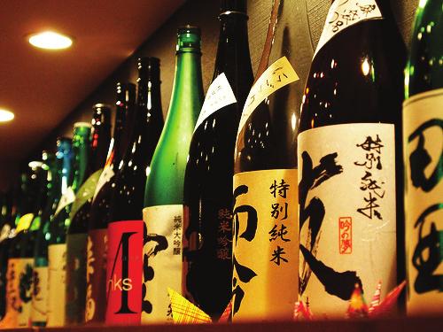 日本酒. 焼酎 sake & shouchu. Sake. Sake is made from rice and traditinally served in a ceramic tokkuri bottle, poured into small choko cups.
