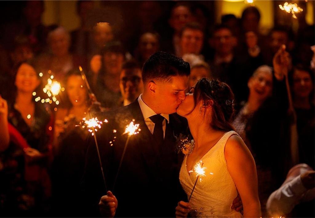 Christmas Weddings From the first sight of Inglewood House, you know you have arrived somewhere truly special Whether you are seeking a small intimate wedding with close family and friends or a more