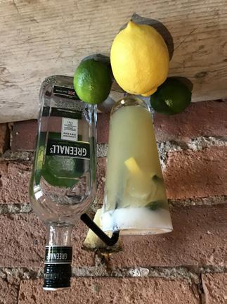 00 Ingredients: Greenals Gin, Tripple Sec,Lime Juice