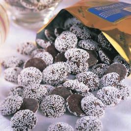 Plump, sweet raisins are covered in delicious milk chocolate.
