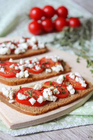 BREAKFAST Soy Linseed Toast with Ricotta & Fresh Tomato A super tasty and healthy breakfast that is very easy to prepare even when you re short on time.