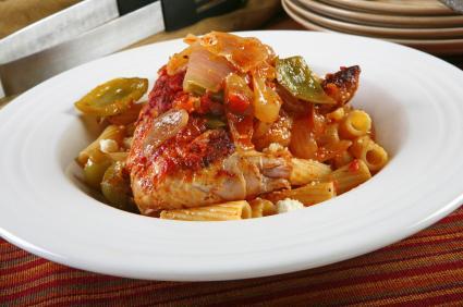 Chicken Cacciatore Makes four servings. 300 calories, 5 grams fat, 13 grams carbohydrate, 20 grams protein Cost per serving: $1.